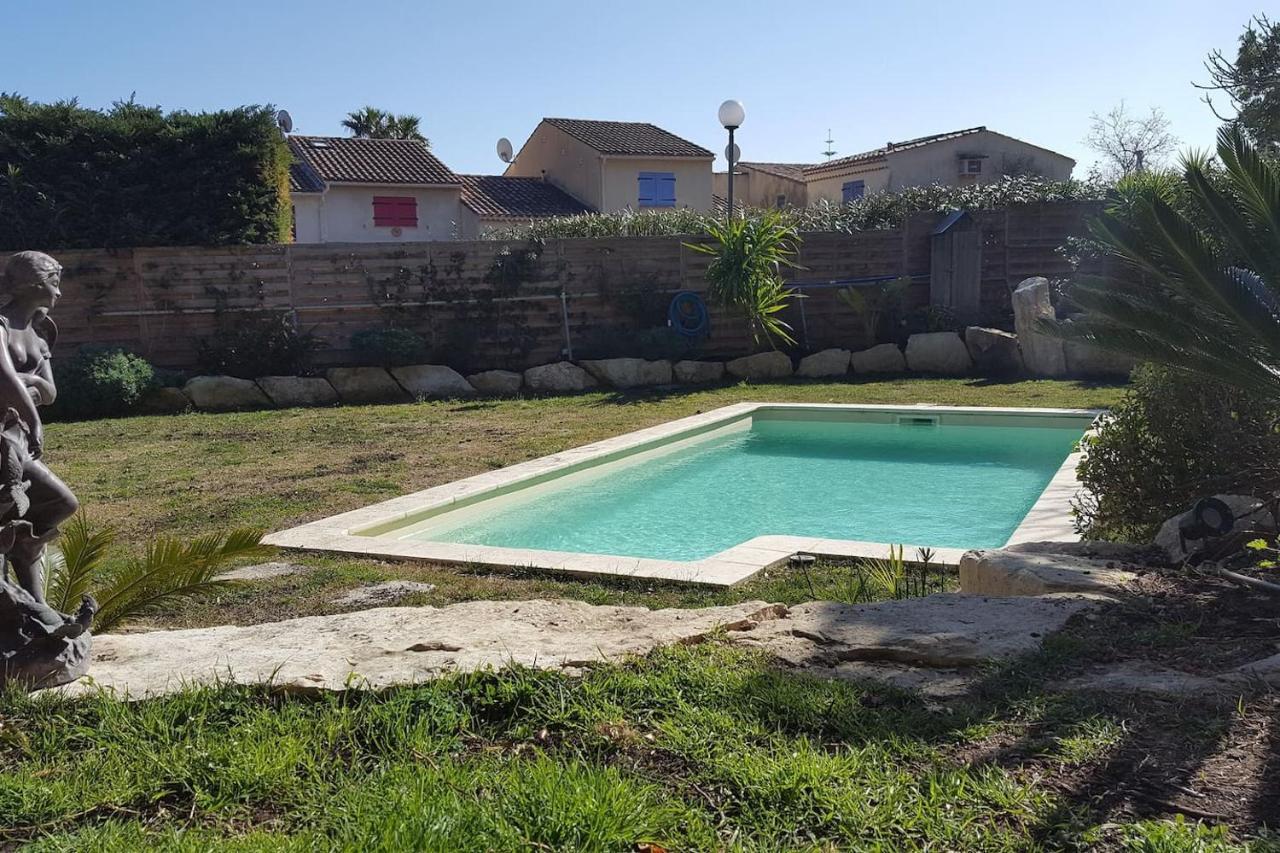 Villa Les Figuiers กาวาแลร์-ซูร์-แมร์ ภายนอก รูปภาพ